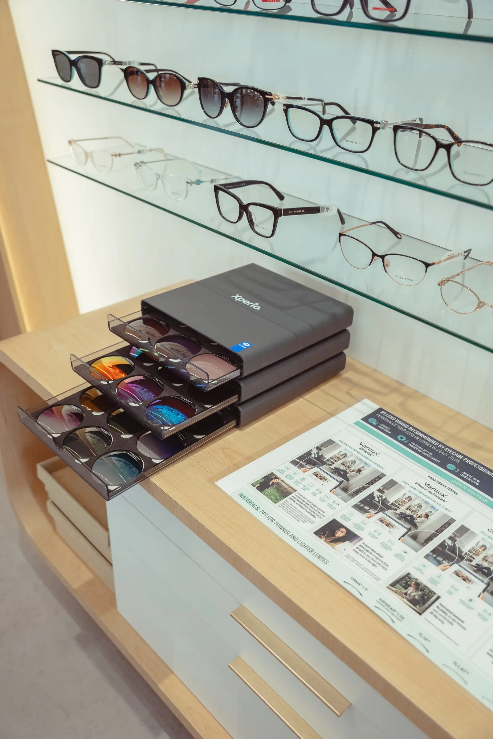 Lens demo trays at the fitting counter